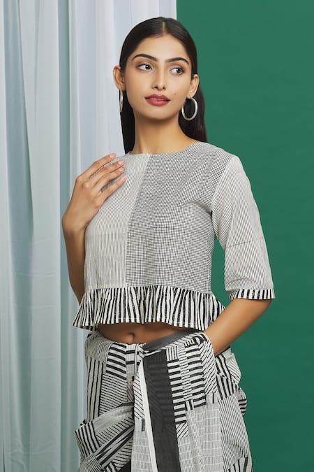 Shop Banana Labs Black Cotton Pom-poms Round Neck Hand Block Print Saree With Crop Top Online at Aza Fashions Shop_Banana Labs_Black Cotton Pom-poms Round Neck Hand Block Print Saree With Crop Top _Online_at_Aza_Fashions