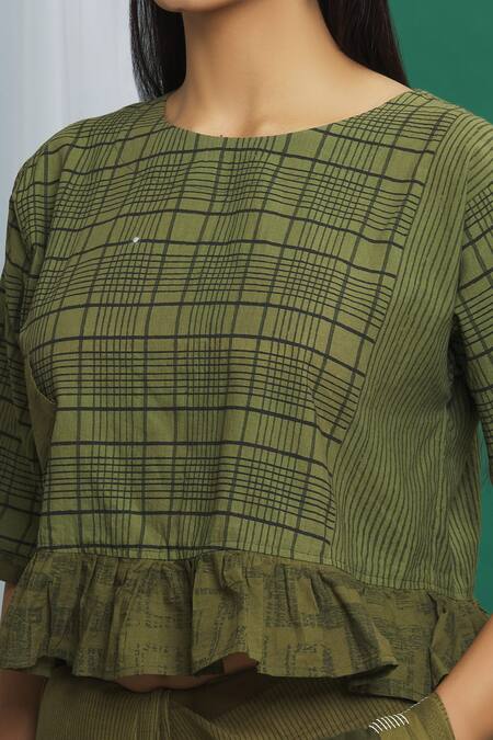 Banana Labs_Green Cotton Printed Hand Block Round Crop Top_at_Aza_Fashions
