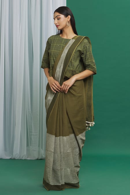 Buy Banana Labs Green Cotton Pom-poms Round Neck Hand Block Print Saree With Crop Top Online at Aza Fashions Buy_Banana Labs_Green Cotton Pom-poms Round Neck Hand Block Print Saree With Crop Top _Online_at_Aza_Fashions