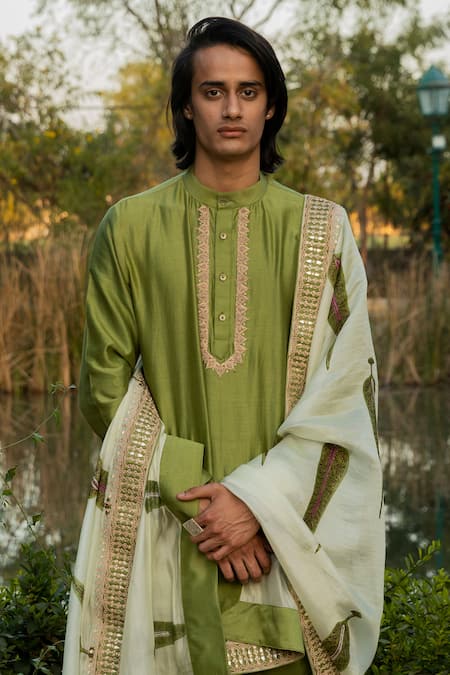 Punit Balana_Green Chanderi Silk Embroidery Kurta Set With Dushala _Online_at_Aza_Fashions