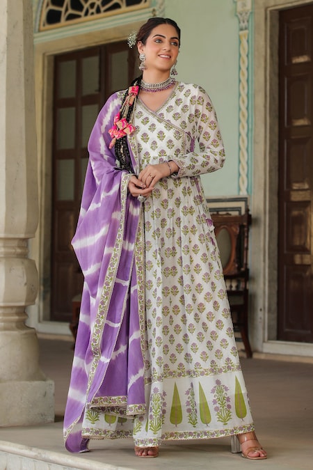 BAIRAAS Purple Mul Cotton Printed Mughal V Neck Anarkali With Dupatta