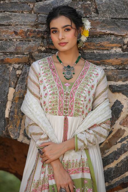 Buy_Bairaas_Green Mul Cotton Printed Block Blunt V Neck Hand Anarkali With Dupatta_Online_at_Aza_Fashions