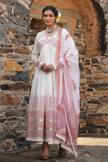 Bairaas Pink Anarkali Mul Cotton, Dupatta Kota Doria Block Print, Sequin Blunt V With