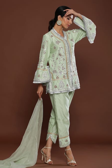 Palak Khandelwal Green Chanderi, Organza Gota Patti, Embroidery V-neck Kurta Pant Set