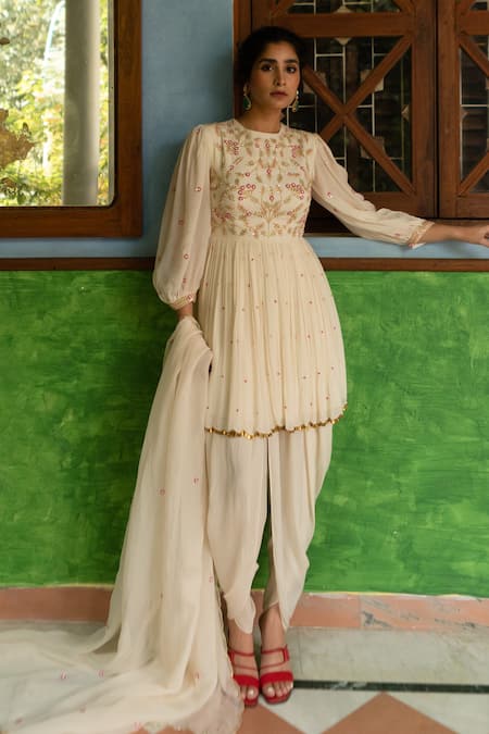 Ease Off White Kurta And Dhoti Pant Pure Crepe Embroidery Flower Set 
