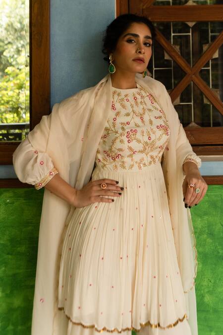 Buy EASE Off White Crepe, Viscose, Organza Embroidery Round Flower Kurta Dhoti Pant Set Online at Aza Fashions Buy_EASE_Off White Crepe, Viscose, Organza Embroidery Round Flower Kurta Dhoti Pant Set _Online_at_Aza_Fashions