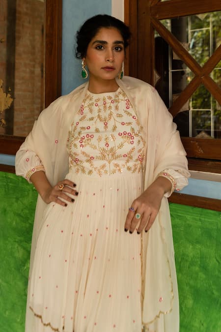 Shop EASE Off White Crepe, Viscose, Organza Embroidery Round Flower Kurta Dhoti Pant Set Online at Aza Fashions Shop_EASE_Off White Crepe, Viscose, Organza Embroidery Round Flower Kurta Dhoti Pant Set _Online_at_Aza_Fashions