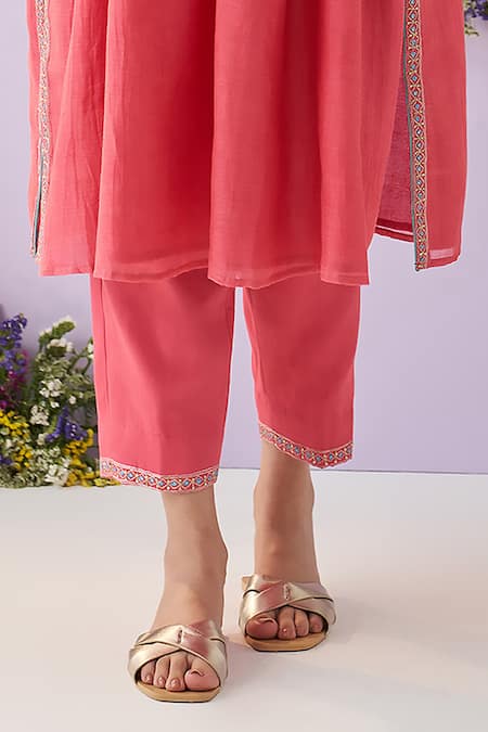 Shipraa Grover Coral Chanderi, Cotton Embroidery V-neck Gulaab Resham Kurta And Pant Set Online at Aza Fashions Shipraa Grover_Coral Chanderi, Cotton Embroidery V-neck Gulaab Resham Kurta And Pant Set _Online_at_Aza_Fashions
