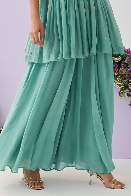 Shipraa Grover_Green Chanderi, Chiffon Embroidery V-neck Saira Resham Overlay Sharara Set _Online_at_Aza_Fashions