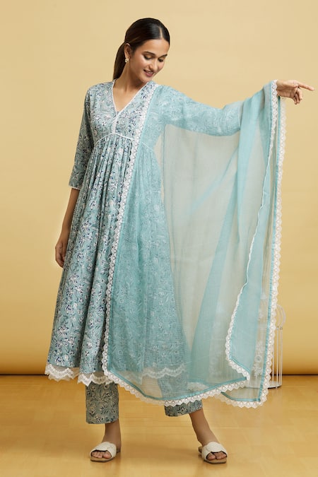Buy Naintara Bajaj Blue Cotton, Kota Doria Lace V-neck Handblock Floral Anarkali Pant Set Online at Aza Fashions Buy_Naintara Bajaj_Blue Cotton, Kota Doria Lace V-neck Handblock Floral Anarkali Pant Set _Online_at_Aza_Fashions