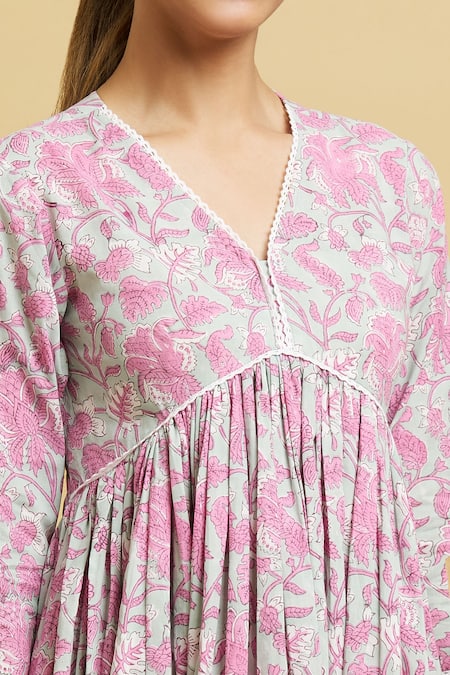 Shop Naintara Bajaj Pink Cotton, Kota Doria Lace V-neck Anarkali Set With Dupatta Online at Aza Fashions Shop_Naintara Bajaj_Pink Cotton, Kota Doria Lace V-neck Anarkali Set With Dupatta _Online_at_Aza_Fashions