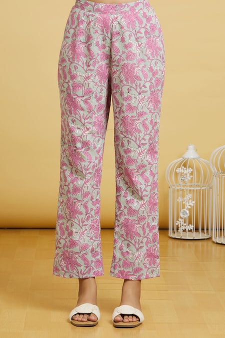 Naintara Bajaj Pink Cotton, Kota Doria Lace V-neck Anarkali Set With Dupatta at Aza Fashions Naintara Bajaj_Pink Cotton, Kota Doria Lace V-neck Anarkali Set With Dupatta _at_Aza_Fashions