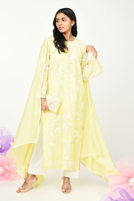 Komal Shah Jaal Chaav Chanderi Floral Embroidered Kurta Set 