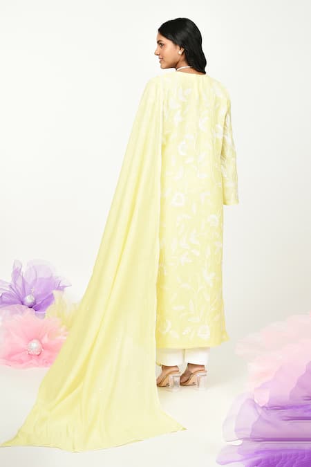 Shop_Komal Shah_Yellow Chanderi Lace Round Neck Jaal Chaav Floral Embroidered Kurta Set _at_Aza_Fashions