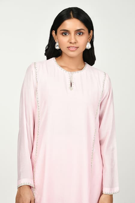 Komal Shah_Pink Silk Embroidery Keyhole Neck Hira Chaav Long Top And Pant Set _Online_at_Aza_Fashions