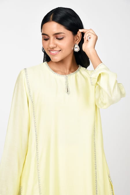 Komal Shah Yellow Silk Embroidery Keyhole Neck Hira Chaav Neckline Top And Pant Set Online at Aza Fashions Komal Shah_Yellow Silk Embroidery Keyhole Neck Hira Chaav Neckline Top And Pant Set _Online_at_Aza_Fashions