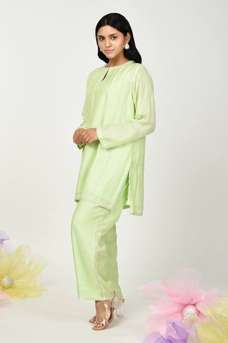 Shop Komal Shah Green Silk Embroidery Keyhole Neck Hira Chaav Neckline Top And Pant Set Online at Aza Fashions Shop_Komal Shah_Green Silk Embroidery Keyhole Neck Hira Chaav Neckline Top And Pant Set _Online_at_Aza_Fashions
