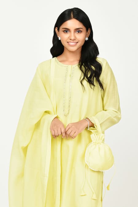 Buy_Komal Shah_Yellow Chanderi Sequins, Embroidery Round Neck Tilla Chaav Placement Kurta Set _Online_at_Aza_Fashions