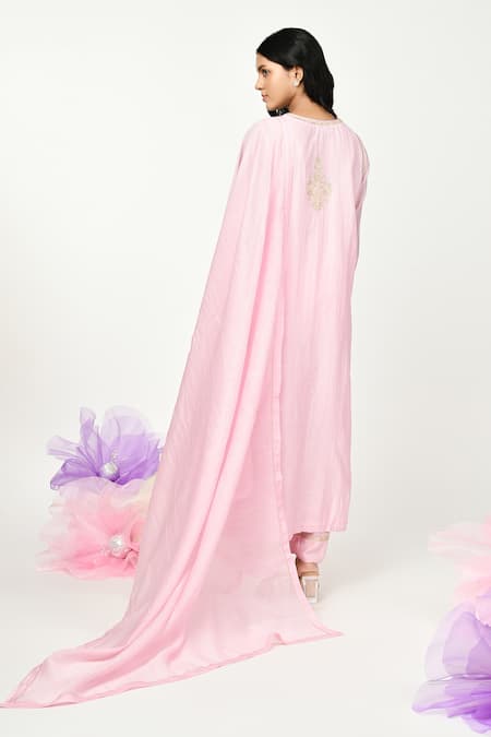 Shop Komal Shah Pink Chanderi Sequins, Embroidery Round Neck Tilla Chaav Kurta Set at Aza Fashions Shop_Komal Shah_Pink Chanderi Sequins, Embroidery Round Neck Tilla Chaav Kurta Set _at_Aza_Fashions