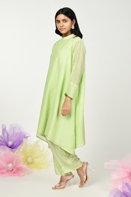 Shop Komal Shah Green Chanderi, Silk Embroidery Round Neck Chaav Kurta And Pant Set Online at Aza Fashions Shop_Komal Shah_Green Chanderi, Silk Embroidery Round Neck Chaav Kurta And Pant Set _Online_at_Aza_Fashions