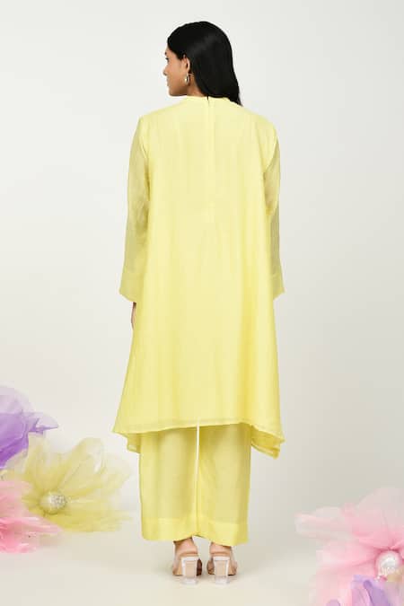 Shop Komal Shah Yellow Chanderi, Silk, Cotton Embroidery Round Neck Chaav Tunic And Pant Set at Aza Fashions Shop_Komal Shah_Yellow Chanderi, Silk, Cotton Embroidery Round Neck Chaav Tunic And Pant Set _at_Aza_Fashions