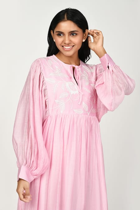 Komal Shah_Pink Chanderi Embroidery Keyhole Neck Summer Floral Dress _Online_at_Aza_Fashions