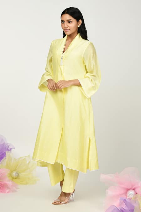 Buy_Komal Shah_Yellow Chanderi, Cotton Lace Shawl Neck Embroidered Jacket Kurta And Pant Set _Online_at_Aza_Fashions