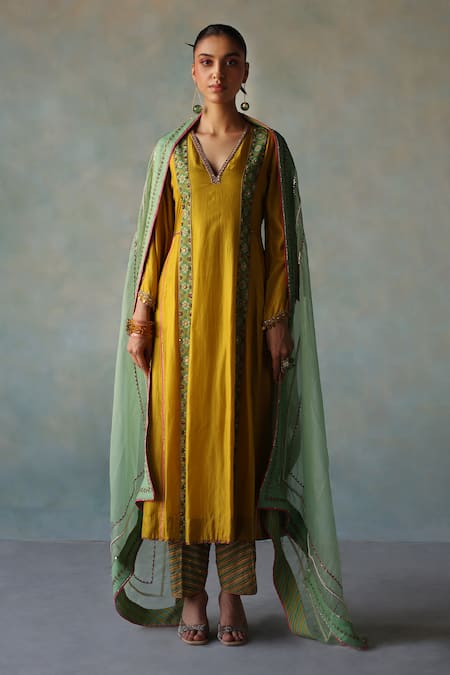 Rajiramniq Yellow Silk Placement Hand Embroidery Cutdana V Neck And Sequin Anarkali Set at Aza Fashions Rajiramniq_Yellow Silk Placement Hand Embroidery Cutdana V Neck And Sequin Anarkali Set _at_Aza_Fashions