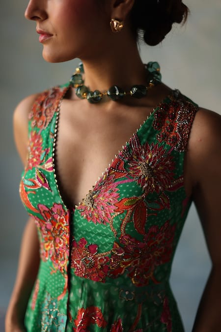 Shop_Rajiramniq_Green Crepe Print Floral V Neck Short Kurta Sharara Set _Online_at_Aza_Fashions