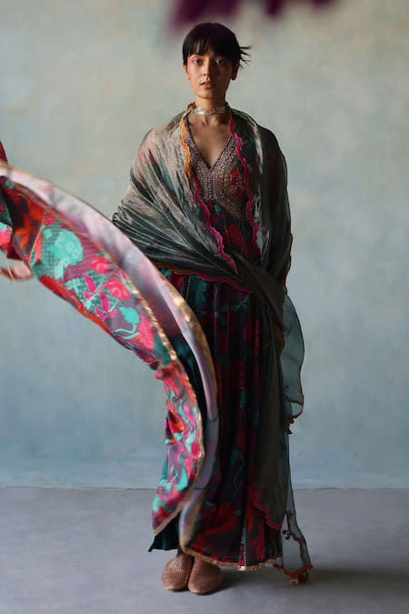 Buy_Rajiramniq_Blue Crepe Print Retro Floral V Neck Anarkali With Dupatta _Online_at_Aza_Fashions