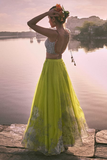 Rajiramniq Hand Embroidered Blouse Lehenga Set 