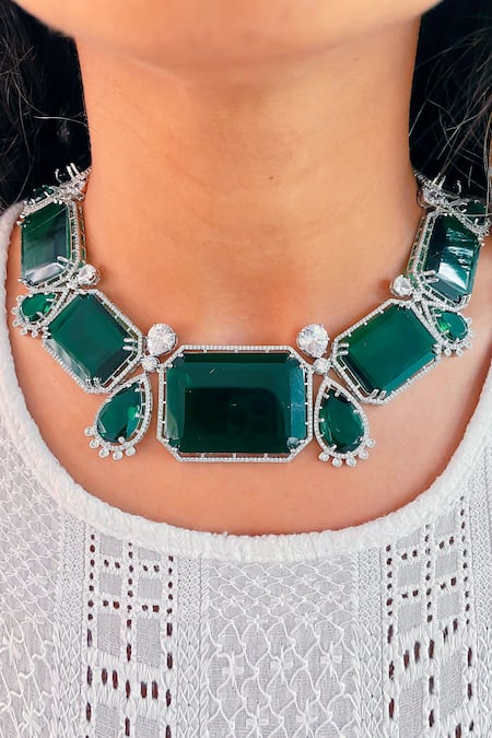 Rhodium Finish Emerald Stone Necklace Design by Do Taara at Pernia's Pop Up  Shop 2024