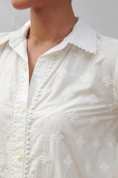 Mulmul_White Pure Mulmul Caspia Schiffli Border Shirt With Pant_Online_at_Aza_Fashions