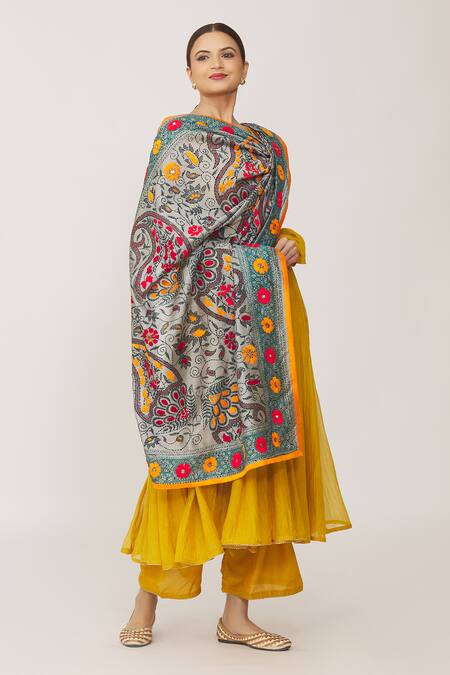 Naintara Bajaj_Grey Chanderi Sequins Phulkari Work Dupatta_Online_at_Aza_Fashions