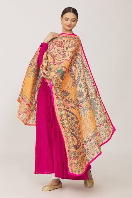 Shop Naintara Bajaj Orange Chanderi Sequins Phulkari Work Dupatta at Aza Fashions Shop_Naintara Bajaj_Orange Chanderi Sequins Phulkari Work Dupatta_at_Aza_Fashions