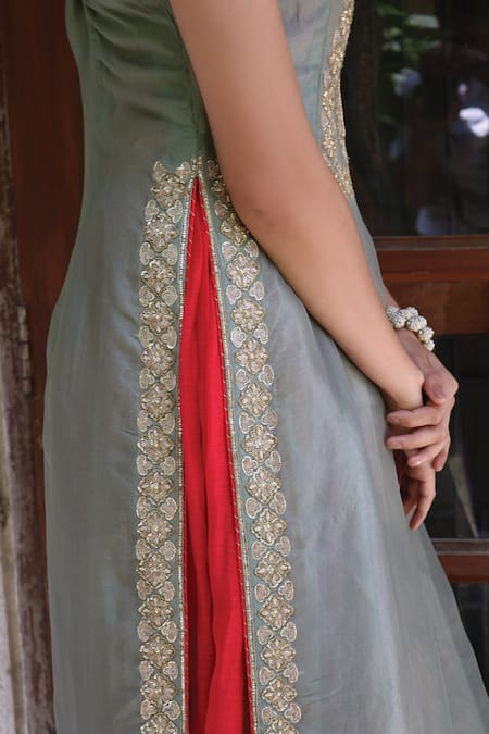 Kyra By Bhavna Green Organza, Chanderi, Georgette, Linen Embroidery Hand Straight Kurta Set Online at Aza Fashions Kyra By Bhavna_Green Organza, Chanderi, Georgette, Linen Embroidery Hand Straight Kurta Set _Online_at_Aza_Fashions