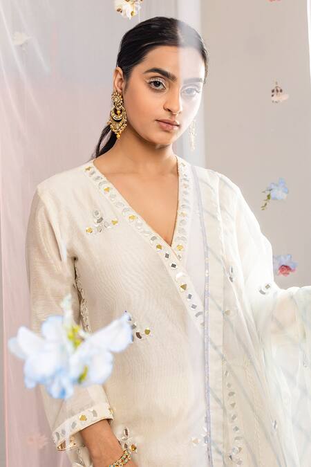 Kyra By Bhavna Off White Chanderi, Organza Mirrors V-neck Embroidered Jacket Kurta Set Online at Aza Fashions Kyra By Bhavna_Off White Chanderi, Organza Mirrors V-neck Embroidered Jacket Kurta Set _Online_at_Aza_Fashions