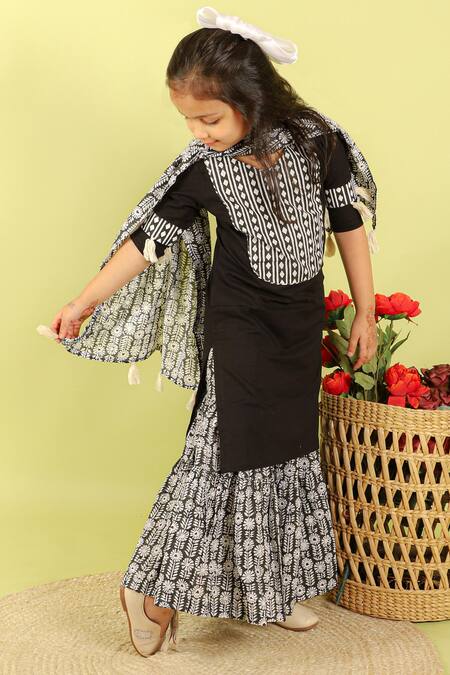 Buy_Kalp_Black Cotton Tassels Laura Floral Print Kurta Sharara Set _Online_at_Aza_Fashions