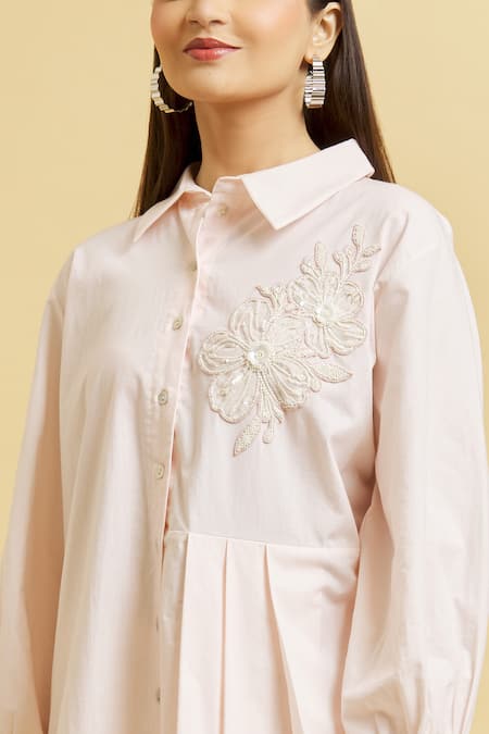 Buy_Soha By Harleen And Sona_Peach Cotton Sequins Shawl Neck Embroidered Shirt 