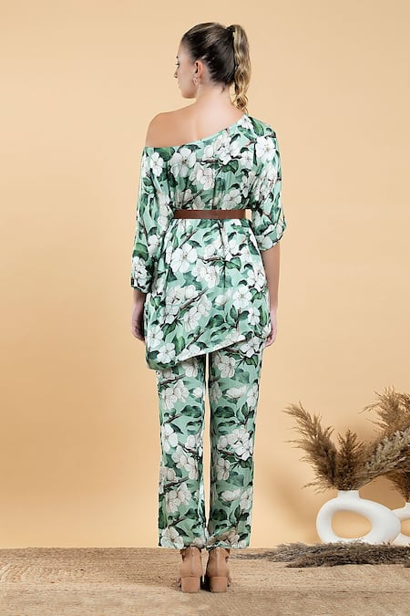 Shop Divi By Sonal Khandelwal Green Asymmetric Wild Apple Printed Top And Pant Set at Aza Fashions Shop_Divi By Sonal Khandelwal_Green Asymmetric Wild Apple Printed Top And Pant Set _at_Aza_Fashions