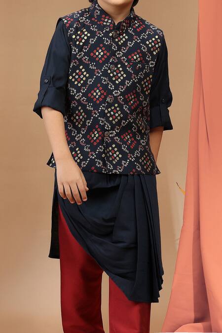 Kora By Nilesh Mitesh Blue Silk Bandhej Print Kurta Set With Draped Bundi Online at Aza Fashions Kora By Nilesh Mitesh_Blue Silk Bandhej Print Kurta Set With Draped Bundi_Online_at_Aza_Fashions