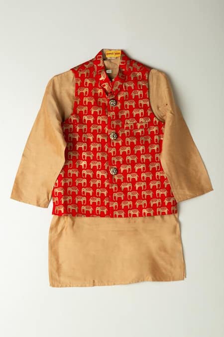 Shop Shruti Jalan Beige Cotton, Silk, Kota Doria Embroidery Elephant Print Bundi And Kurta Set at Aza Fashions Shop_Shruti Jalan_Beige Cotton, Silk, Kota Doria Embroidery Elephant Print Bundi And Kurta Set _at_Aza_Fashions