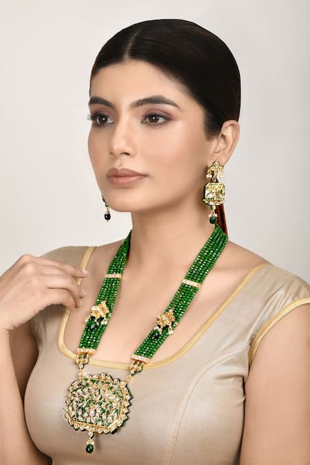 Nayaab by Aleezeh Gold Plated Kundan Pendant Necklace Set