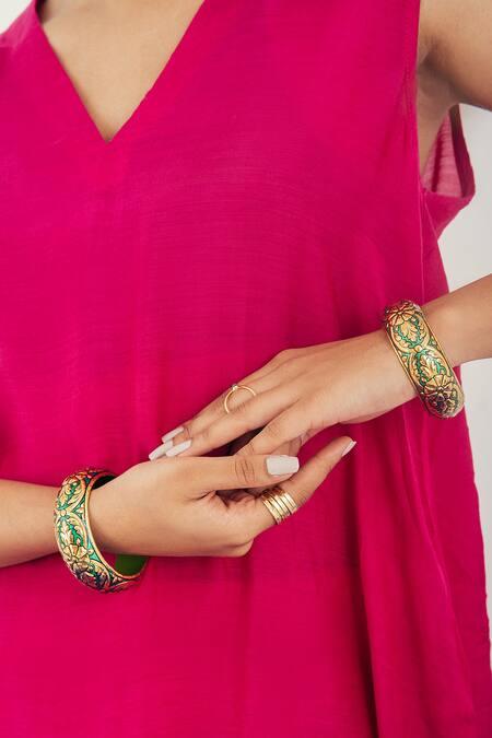 Buy Riti Green Embroidery Kairi Floral Pattern Bangle - Single Pc Online at Aza Fashions Buy_Riti_Green Embroidery Kairi Floral Pattern Bangle - Single Pc _Online_at_Aza_Fashions