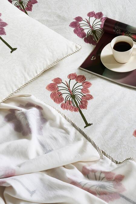 Houmn_Cream Cotton Fig Tree Block Print Bedsheet Set_Online_at_Aza_Fashions
