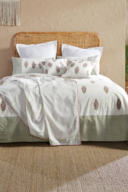 Shop Houmn Pink Muslin Conifer Block Print Double Dohar Cover at Aza Fashions Shop_Houmn_Pink Muslin Conifer Block Print Double Dohar Cover_at_Aza_Fashions