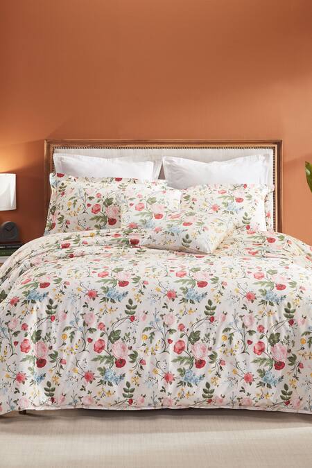 Shop Houmn Multi Color 100% Cotton Refuge Floral Print Duvet Cover at Aza Fashions Shop_Houmn_Multi Color 100% Cotton Refuge Floral Print Duvet Cover_at_Aza_Fashions