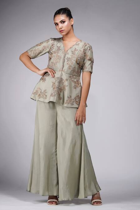 Buy Shruti S Green Silk Embroidery V-neck Peplum Kurta With Sharara Online at Aza Fashions Buy_Shruti S_Green Silk Embroidery V-neck Peplum Kurta With Sharara _Online_at_Aza_Fashions