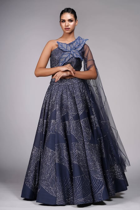 Shruti S Gray Silk, Net Zari, Sequins, Embroidery Asymmetric Grey Neck Lehenga Set at Aza Fashions Shruti S_Gray Silk, Net Zari, Sequins, Embroidery Asymmetric Grey Neck Lehenga Set _at_Aza_Fashions