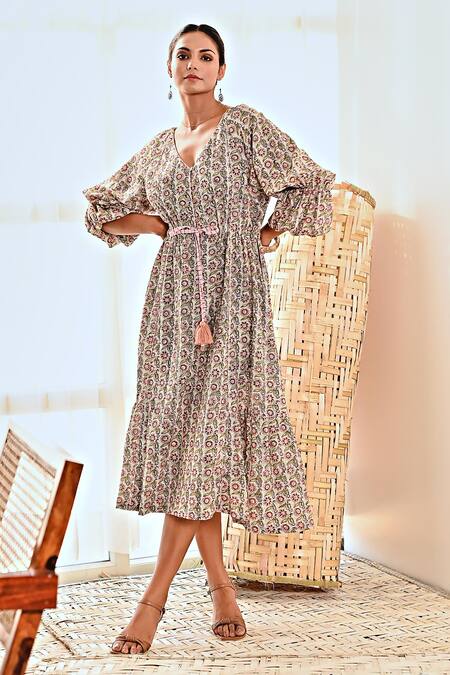 Moontara White Cotton V-neck Ditsy Print Balloon Sleeve Dress at Aza Fashions Moontara_White Cotton V-neck Ditsy Print Balloon Sleeve Dress _at_Aza_Fashions